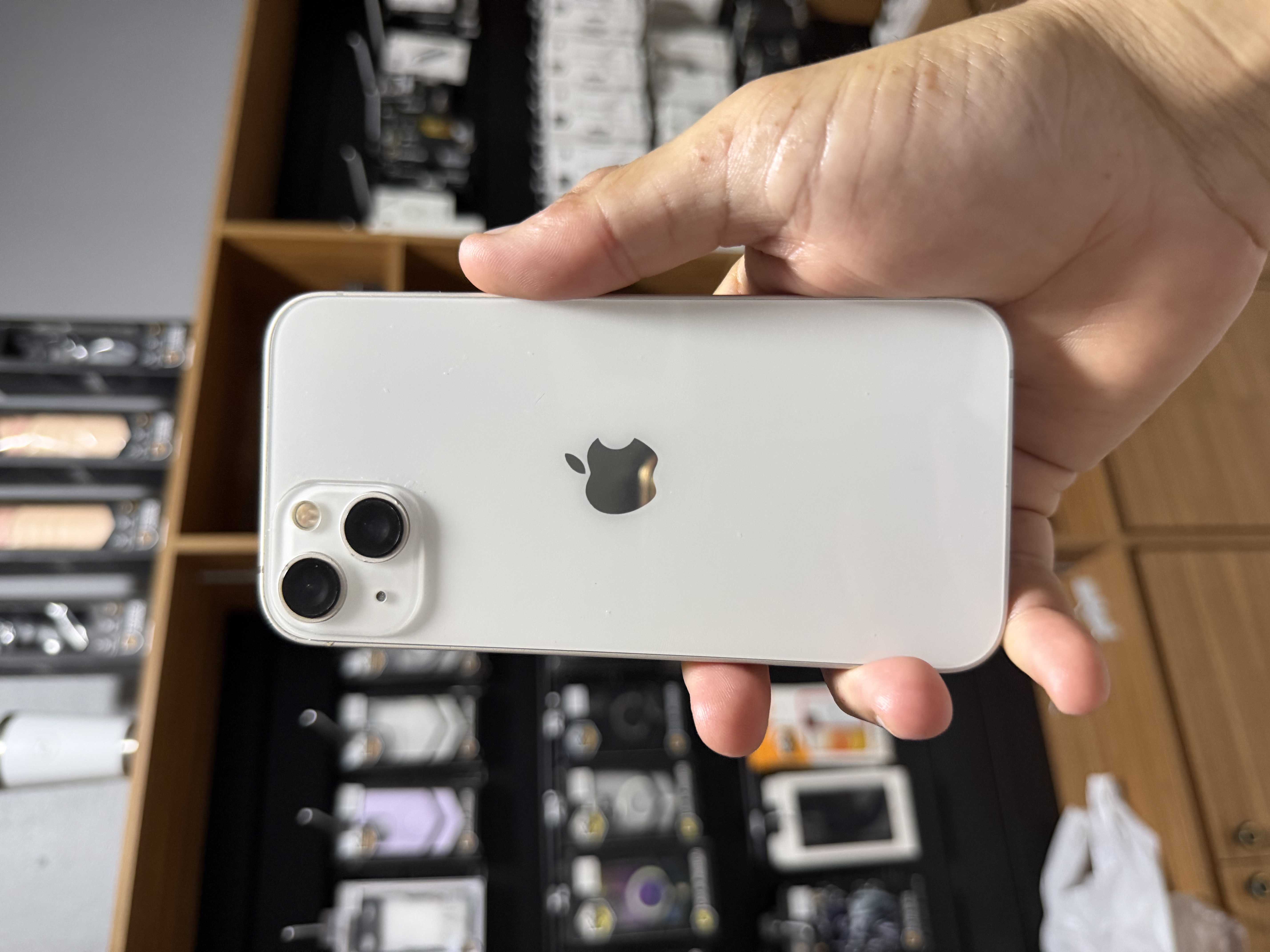 IPHONE 13