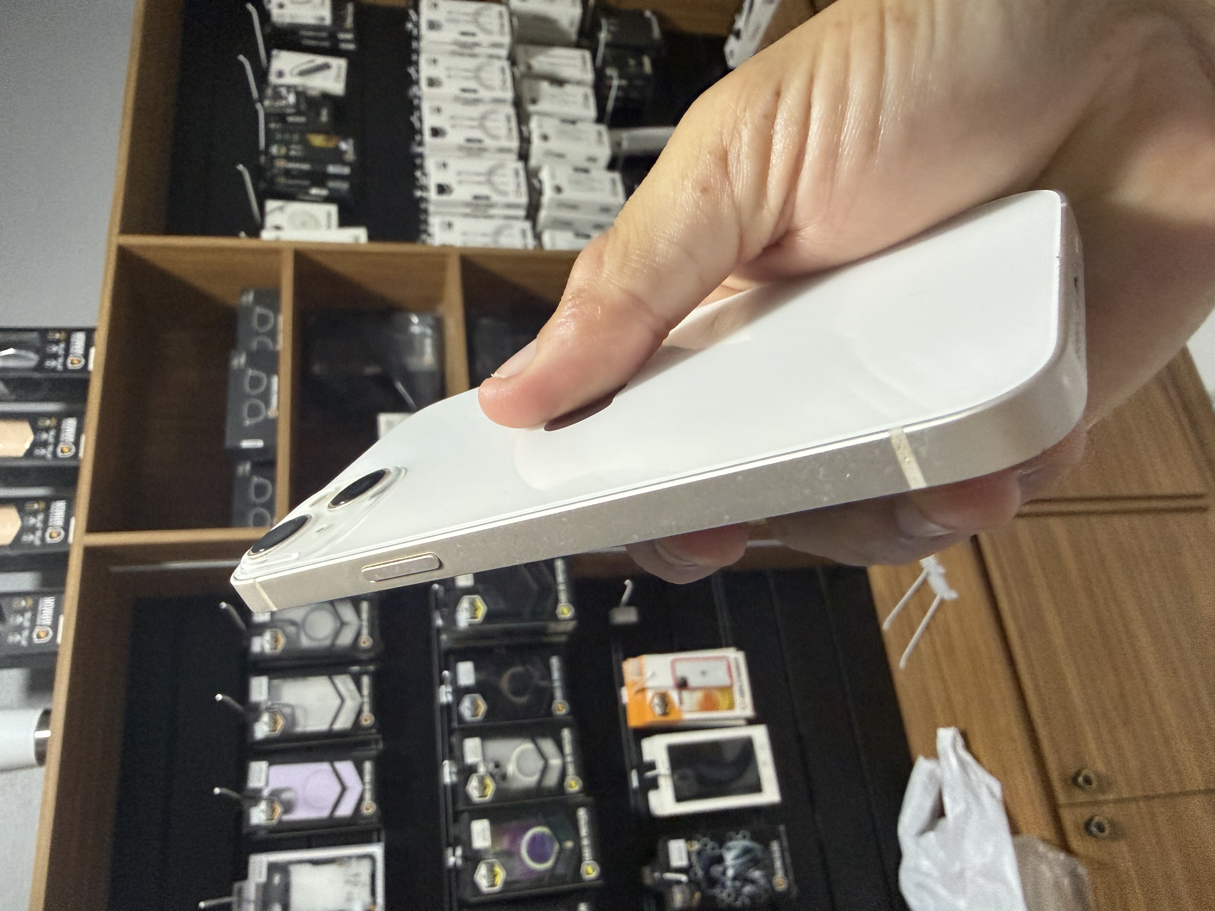 IPHONE 13